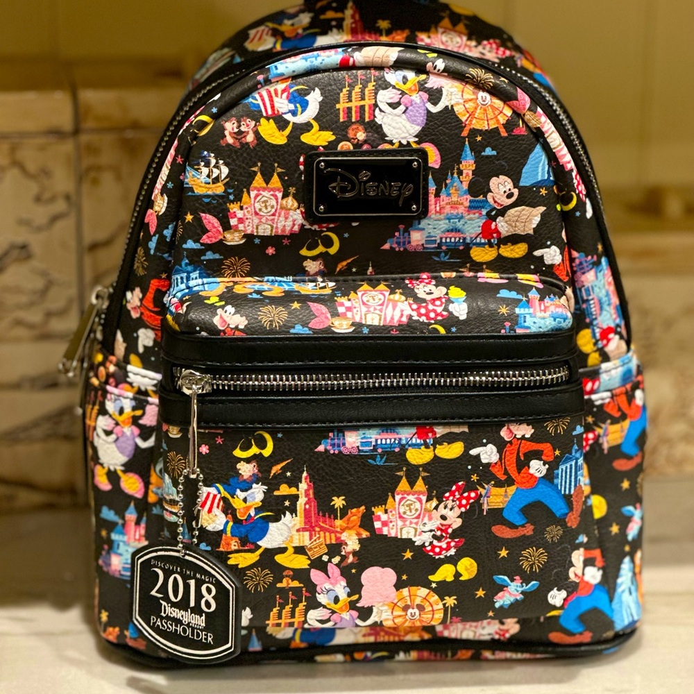 Disneyland Loungefly Annual Passholder Mini Backpack 2018 Brand New HTF …